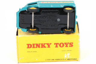 Lot 411 - DINKY TOYS (FRANCE) (1)