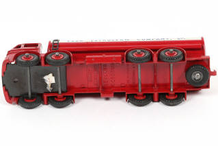 Lot 515 - DINKY TOYS (GB) (1)