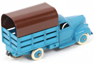 Lot 396 - DINKY TOYS (FRANCE) (1)