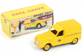 Lot 380 - DINKY TOYS (FRANCE) (1)