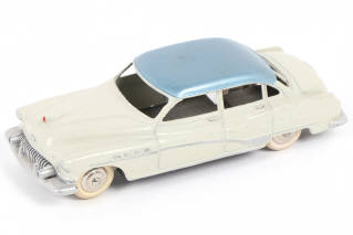 Lot 329 - DINKY TOYS (FRANCE) (1)
