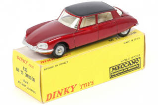 Lot 376 - DINKY TOYS (FRANCE) (1)