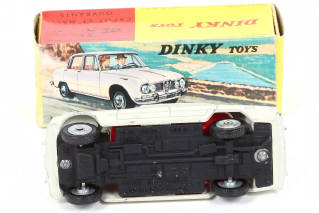 Lot 364 - DINKY TOYS (FRANCE) (1)