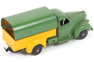 Lot 398 - DINKY TOYS (FRANCE) (1)