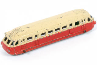 Lot 408 - DINKY TOYS (FRANCE) (1)
