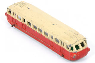 Lot 408 - DINKY TOYS (FRANCE) (1)