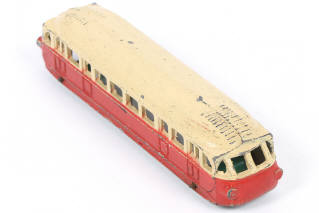 Lot 408 - DINKY TOYS (FRANCE) (1)