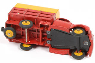 Lot 397 - DINKY TOYS (FRANCE) (1)