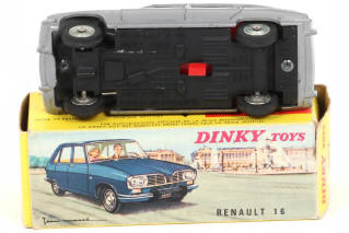 Lot 378 - DINKY TOYS (FRANCE) (1)