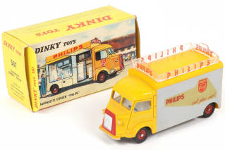 Lot 417 - DINKY TOYS (FRANCE) (1)