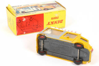 Lot 417 - DINKY TOYS (FRANCE) (1)