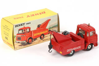 Lot 419 - DINKY TOYS (FRANCE) (1)