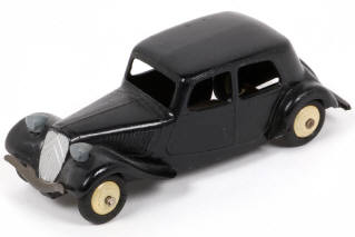 Lot 324 - DINKY TOYS (FRANCE) (1)