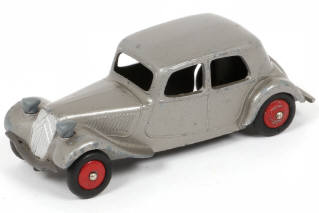 Lot 325 - DINKY TOYS (FRANCE) (1)
