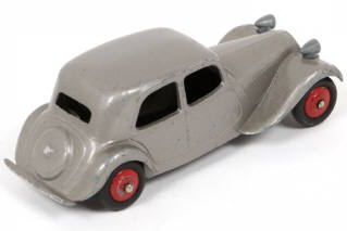 Lot 325 - DINKY TOYS (FRANCE) (1)
