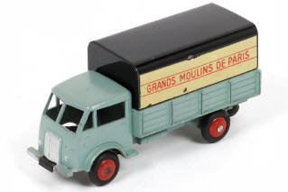 Lot 394 - DINKY TOYS (FRANCE) (1)