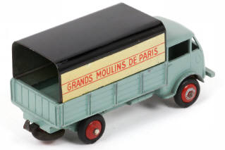 Lot 394 - DINKY TOYS (FRANCE) (1)