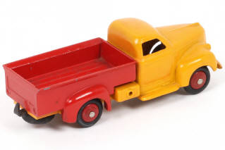 Lot 399 - DINKY TOYS (FRANCE) (1)