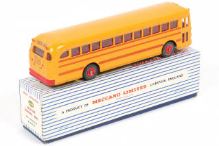 Lot 519 - DINKY TOYS (GB) (1)