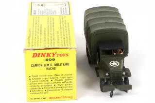 Lot 422 - DINKY TOYS (FRANCE) (1)