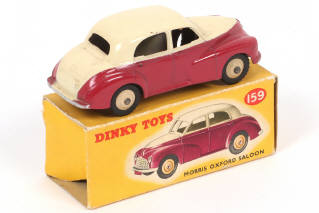 Lot 459 - DINKY TOYS (GB) (1)