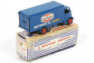 Lot 498 - DINKY TOYS (GB) (1)