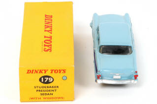Lot 464 - DINKY TOYS (GB) (1)