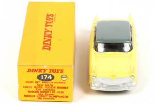 Lot 467 - DINKY TOYS (GB) (1)
