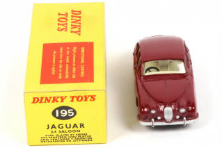 Lot 484 - DINKY TOYS (GB) (1)