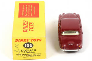Lot 484 - DINKY TOYS (GB) (1)