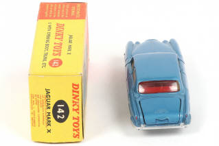 Lot 481 - DINKY TOYS (GB) (1)