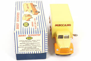 Lot 516 - DINKY TOYS (GB) (1)