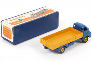 Lot 501 - DINKY TOYS (GB) (1)