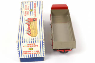 Lot 509 - DINKY TOYS (GB) (1)