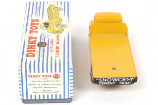 Lot 503 - DINKY TOYS (GB) (1)
