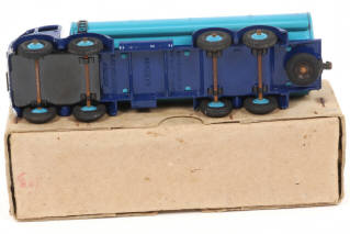 Lot 506 - DINKY TOYS (GB) (1)