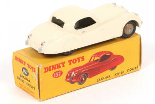 Lot 457 - DINKY TOYS (GB) (1)
