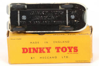 Lot 457 - DINKY TOYS (GB) (1)