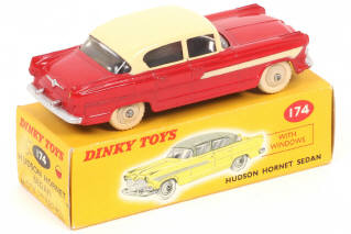 Lot 466 - DINKY TOYS (GB) (1)