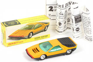 Lot 224 - DINKY TOYS (FRANCE) (1)