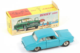 Lot 240 - DINKY TOYS (FRANCE) (1)