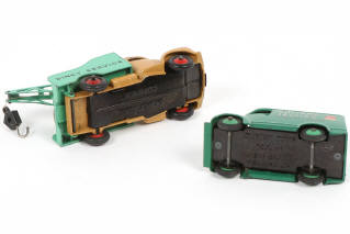 Lot 192 - DINKY TOYS (GB) (2)