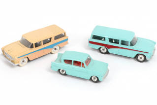 Lot 222 - DINKY TOYS (GB) (3)