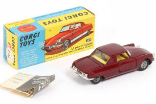 Lot 106 - CORGI TOYS (GB) (1)