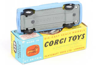 Lot 102 - CORGI TOYS (GB) (1)