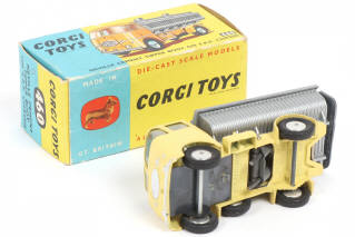 Lot 111 - CORGI TOYS (GB) (1)