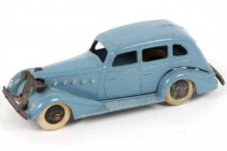 Lot 12 - TOOTSIETOY (USA) (1)