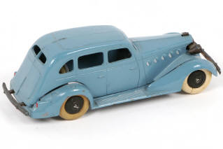 Lot 12 - TOOTSIETOY (USA) (1)