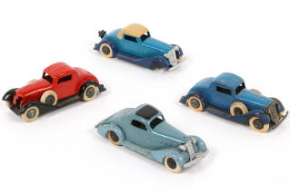 Lot 20 - TOOTSIETOY (USA) (4)