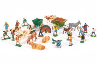 Lot 34 - DIVERS (28)